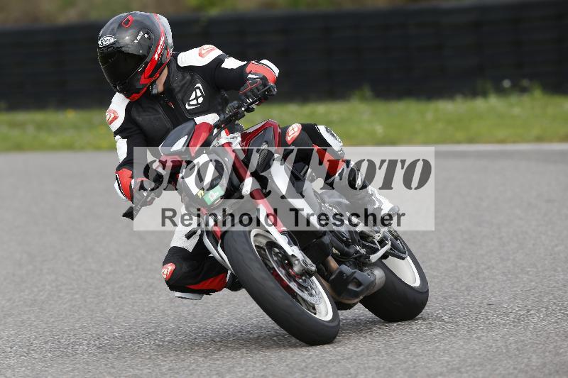 /53 16.09.2025 Track Day Domi Aegerter ADR/Gruppe gruen/7